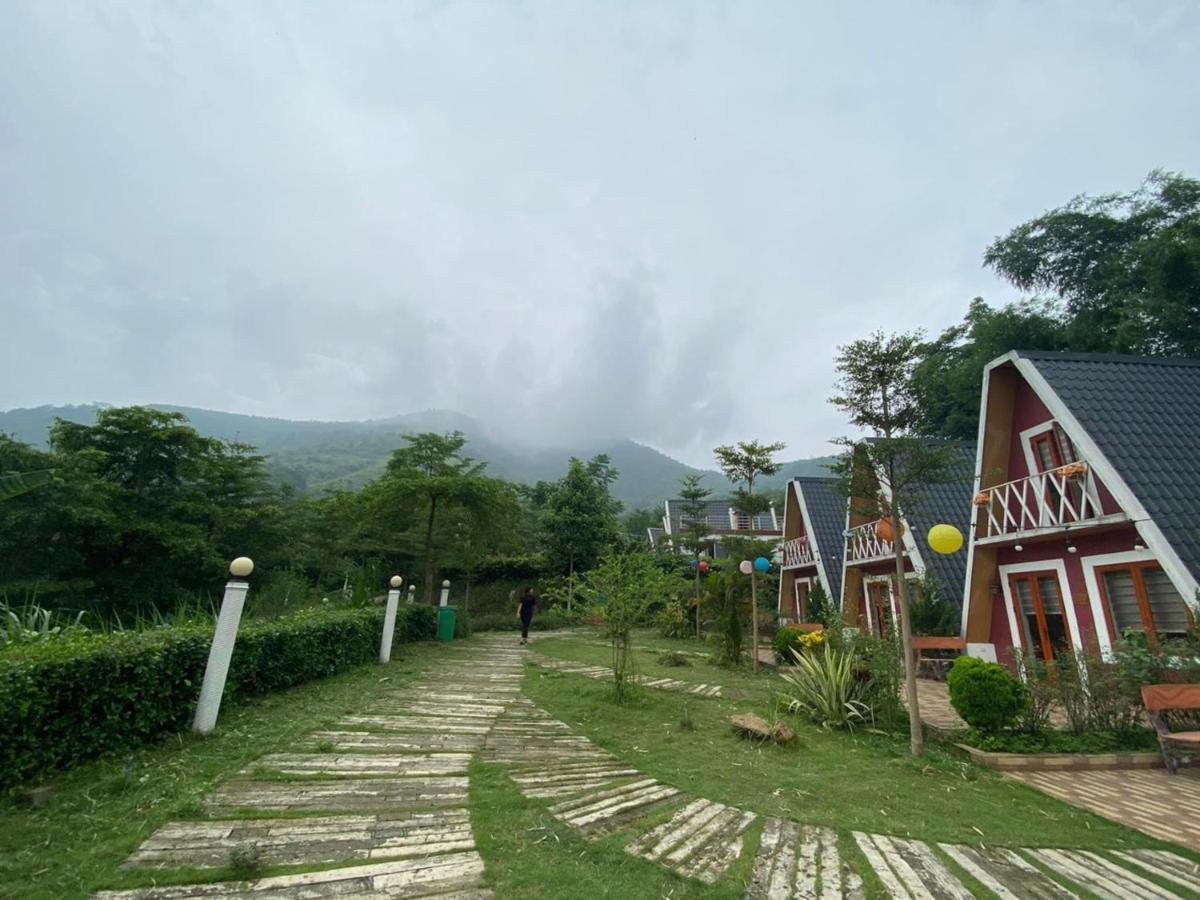 Furano Garden Home Hoa Binh - Venuestay Экстерьер фото